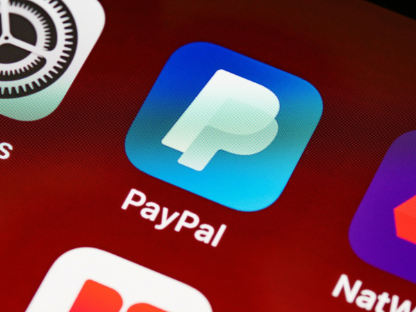 Как отправить деньги по всему миру через счет PayPal: разбираем все способы