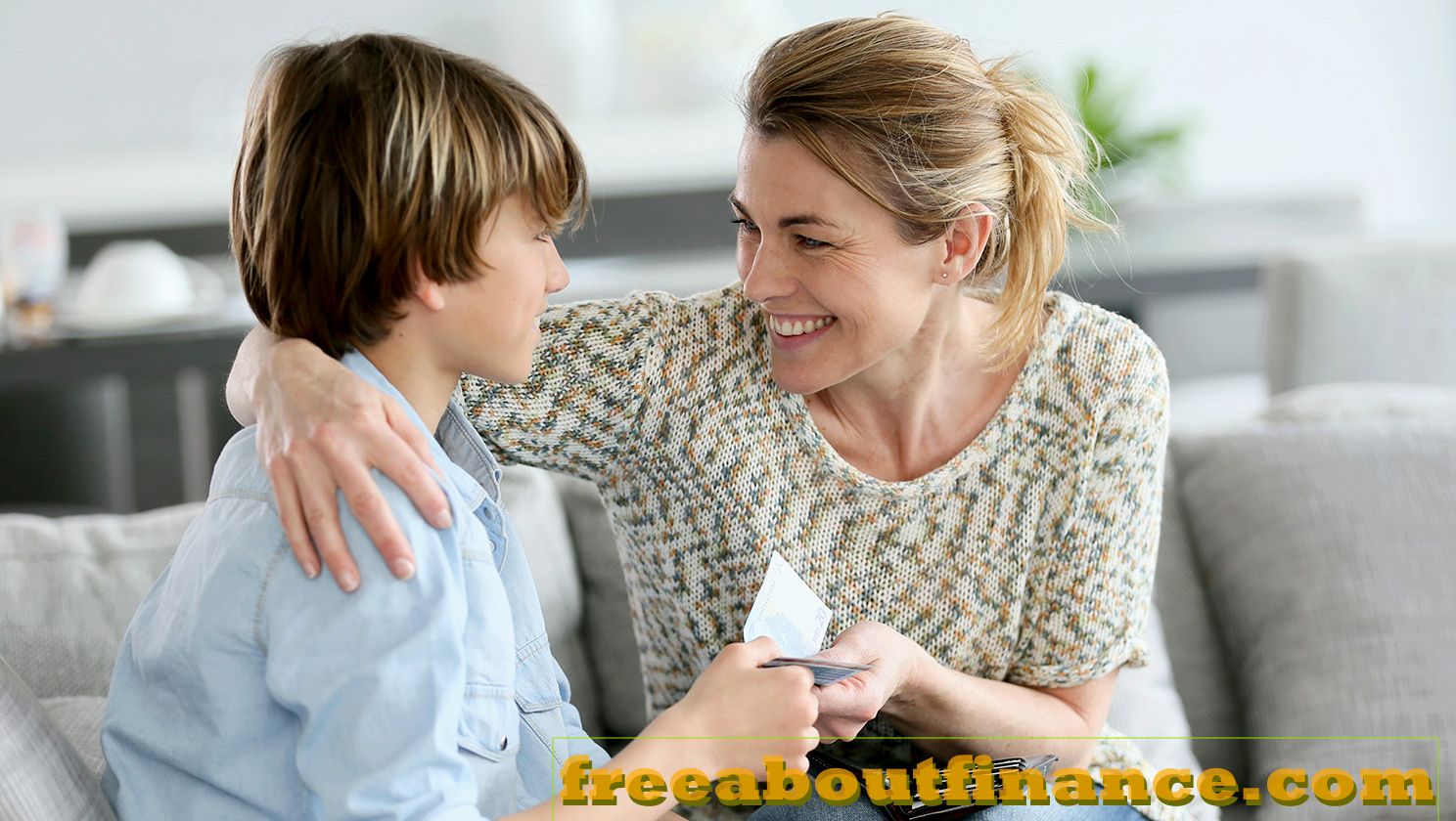 Сколько давать денег подростку на карманные расходы