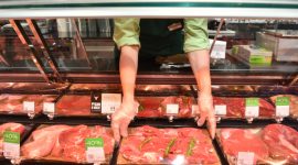 Минсельхоз предложил способ сдержать рост цен на мясо