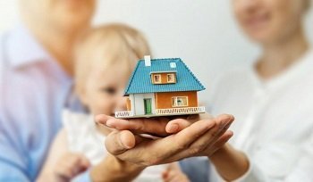 Правительство продлило действие льготной семейной ипотеки еще на полтора года