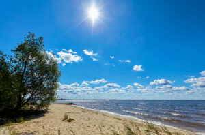 Горьковское море и Таганрогский залив: 5 неожиданных городов для пляжного отдыха