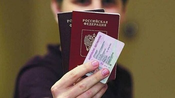 В следующем году россиянам разрешат подтверждать личность с помощью водительских прав