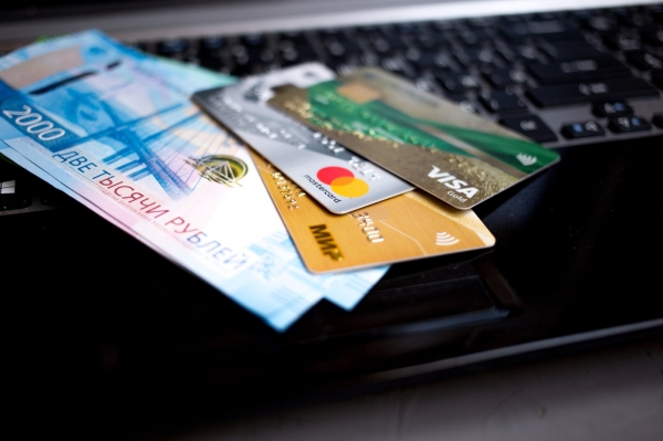 Что надо знать владельцу сразу нескольких банковских карт?
