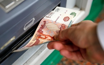 Россияне стали пользоваться банкоматами еще реже