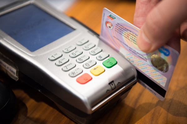 Что такое авторизация и код авторизации при оплате с банковской карты?