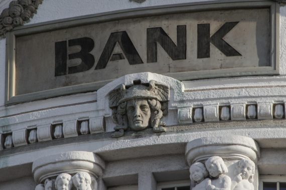 Полный актуальный список банков под санкциями