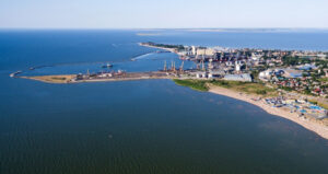 Горьковское море и Таганрогский залив: 5 неожиданных городов для пляжного отдыха